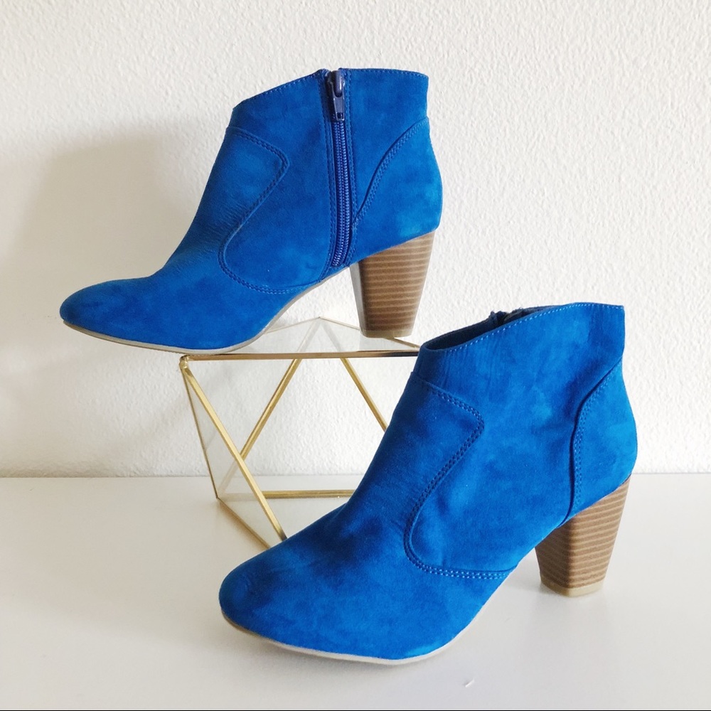 Chinese laundry ankle boot